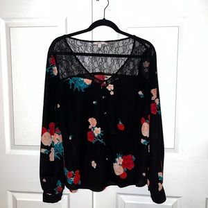 Candie’s, medium, black floral